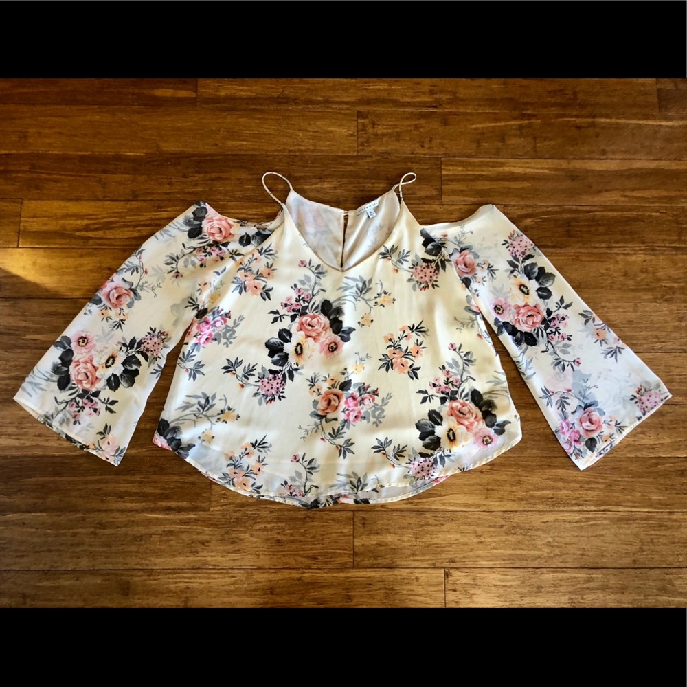 XL Haute Monde Shoulder-less Top